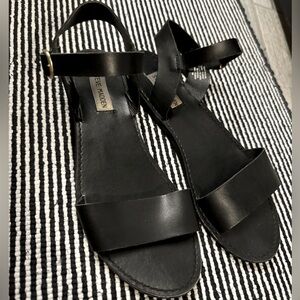 Steve Madden Black Strap Sandal - Size 8.5